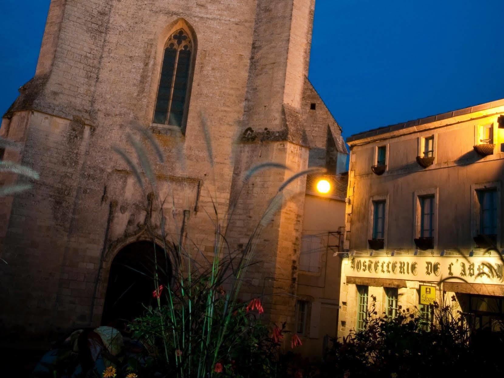 Logis Hostellerie De L'Abbaye Celles-sur-Belle Bagian luar foto